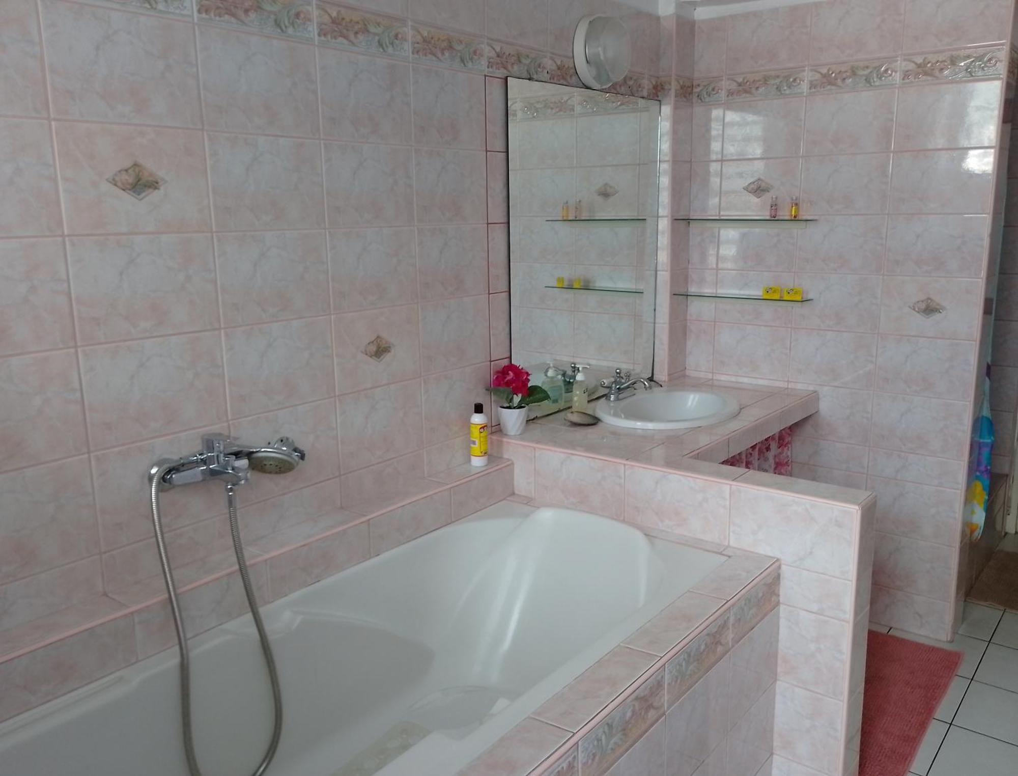 Revolution Tahiti Apartment Papeete  Ngoại thất bức ảnh